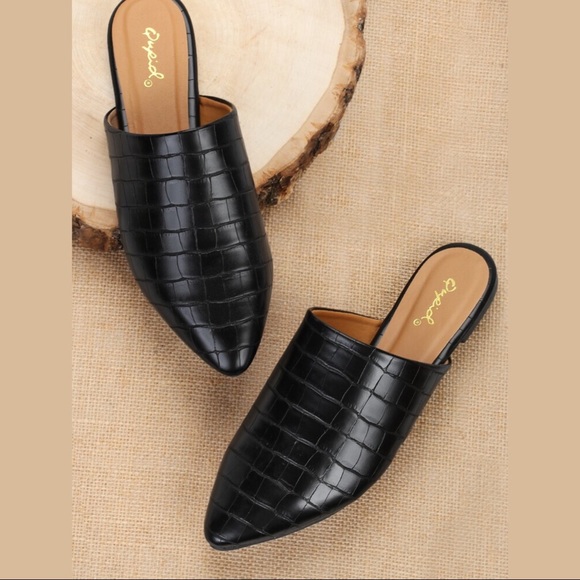 Vegan Leather Croc Mule Flats - Picture 2 of 5